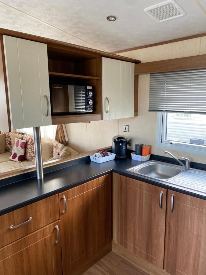 Vista Caravan Hire Seasalter Buitenkant foto
