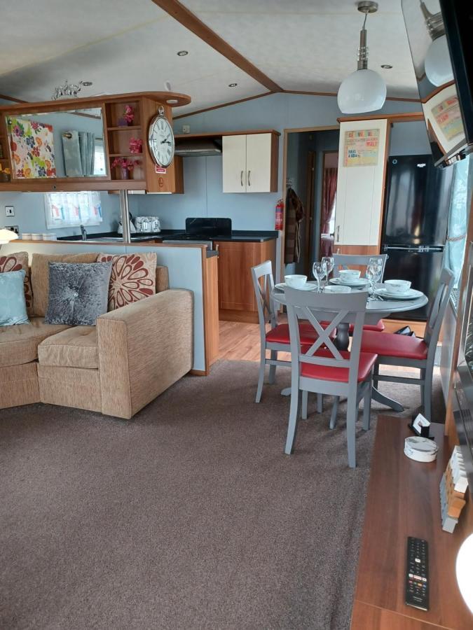 Vista Caravan Hire Seasalter Buitenkant foto