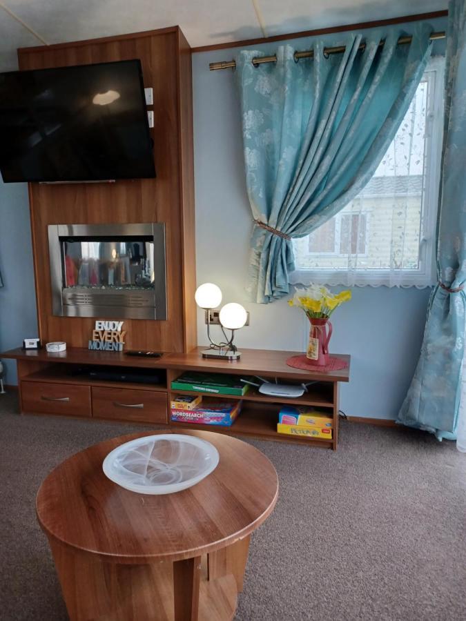 Vista Caravan Hire Seasalter Buitenkant foto